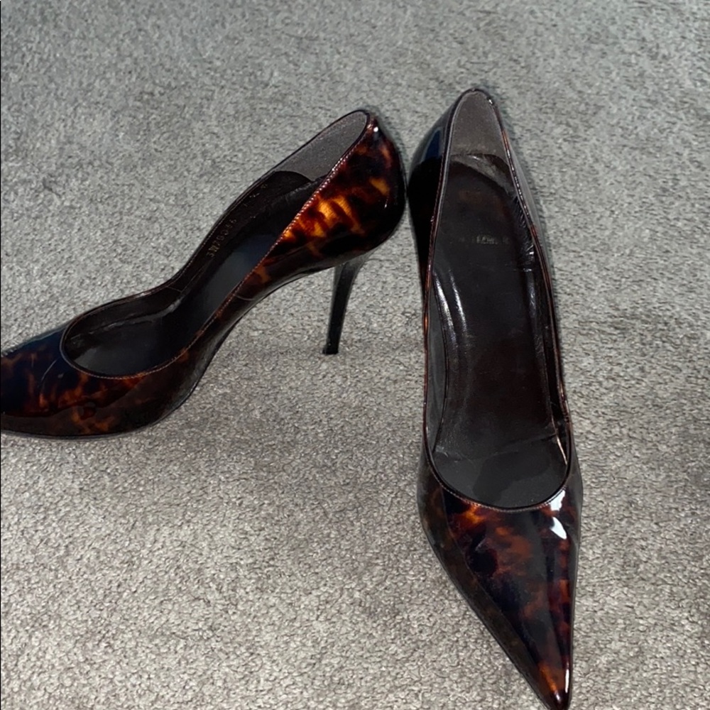 Stuart Weitzman size 8 heels